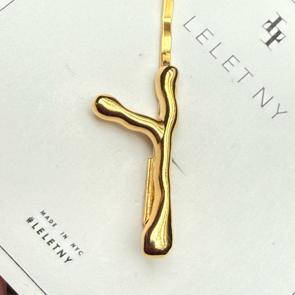 Lelet NY Gold Tone Metal Hair Clip Initial Y New